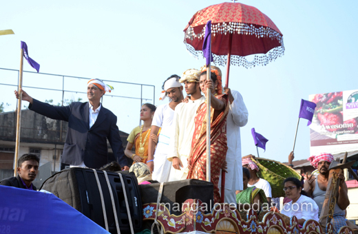 Konkani lokostav procession